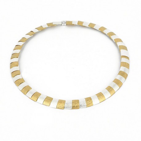 Necklace Silver goldplated with 4 sizes elements  (1 x 1 cm ) and Magnet Clasp. Length: 45 cm -