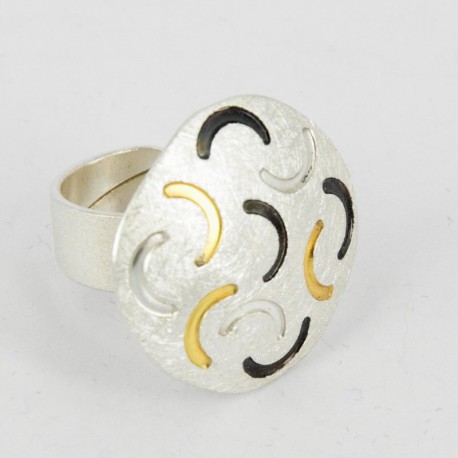 Ring open with base Silver goldplated and ruthinized. Diameter: 56 mm - 21674