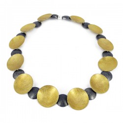 Neckalce Circles Silver Goldplated and oxidized. Magnet verschluss. Länge 45 cm