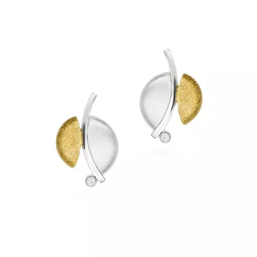 Ohrstecker in Apfelform aus Silber mit goldenen Details und Zirkonia