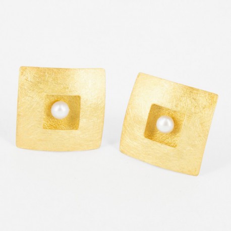 Ohrclips 4 eckig vergoldet mit Perle. 4 eckig 28 x 28 mm -